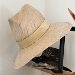 Janessa Leone Classic Beige Straw Fedora Hat – womens Accessories
